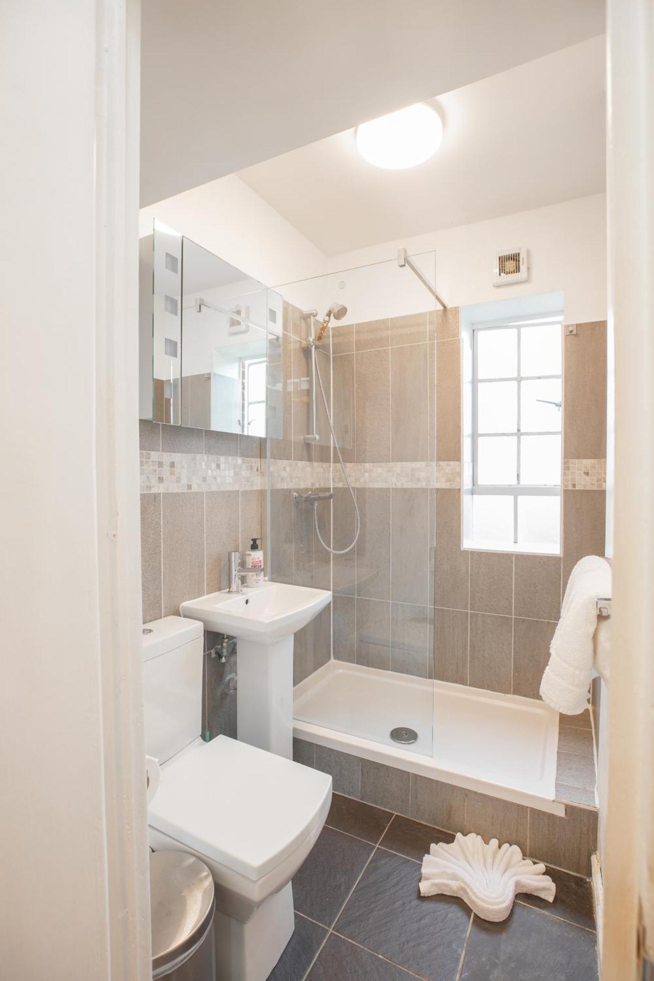 Studio At Chelsea Cloisters Hotel London Exterior photo